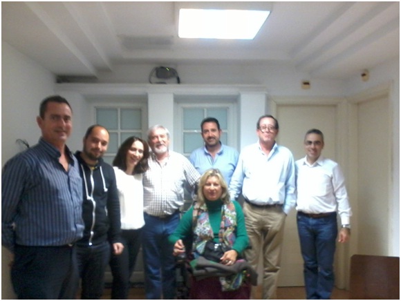 Imagen de las personas reunidas